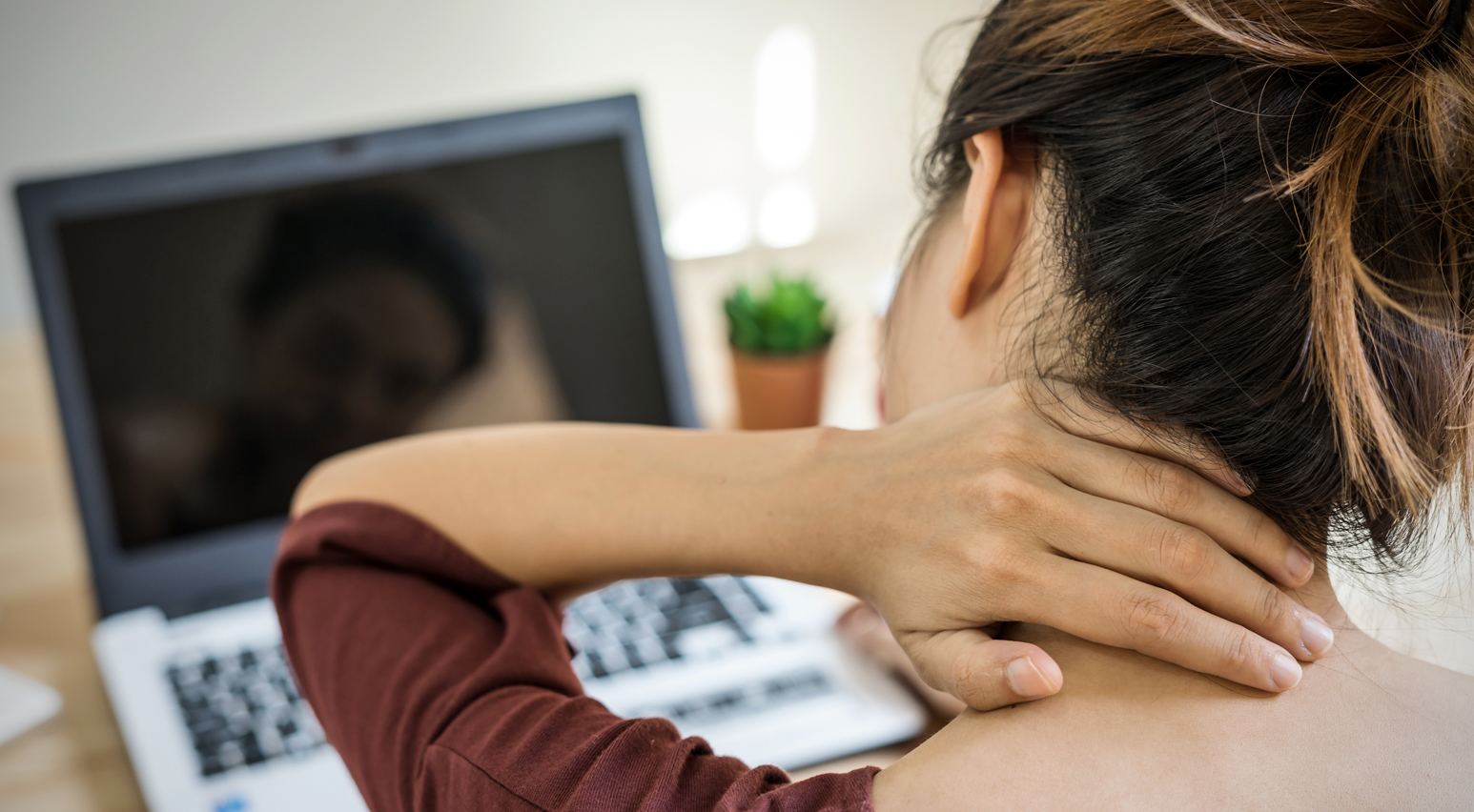 dolor de espalda por home office